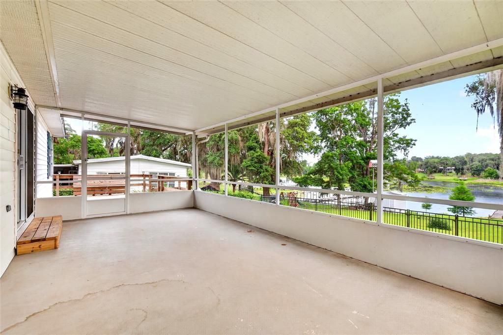 For Sale: $410,500 (3 beds, 2 baths, 1456 Square Feet)