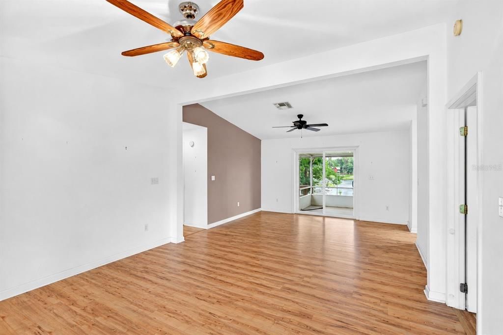 For Sale: $410,500 (3 beds, 2 baths, 1456 Square Feet)