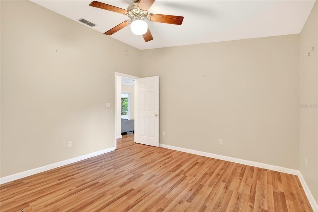 For Sale: $410,500 (3 beds, 2 baths, 1456 Square Feet)