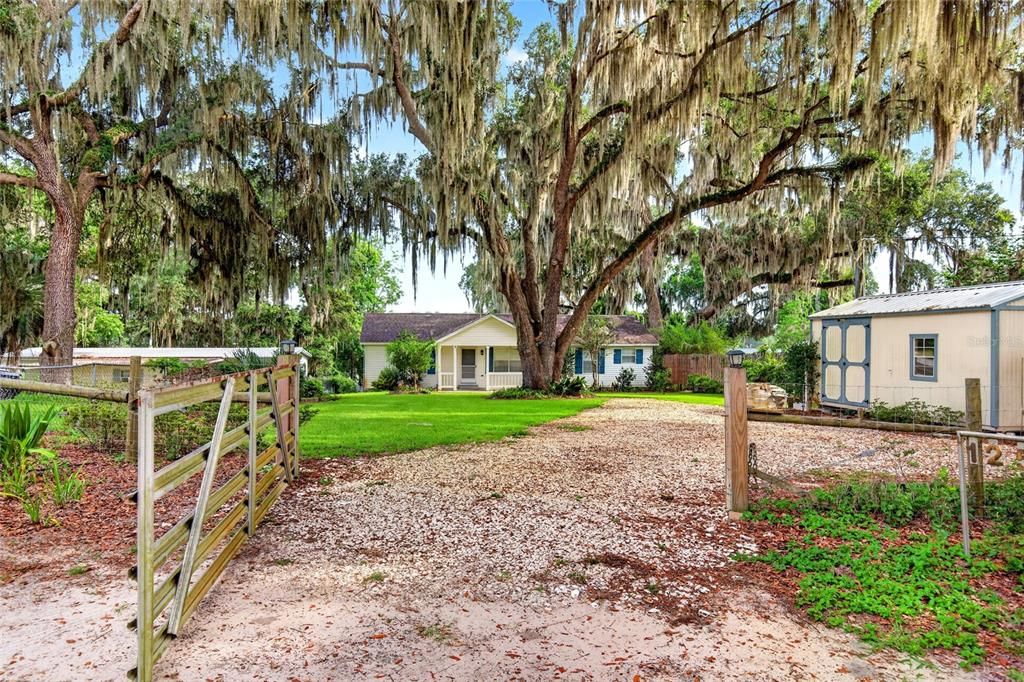 For Sale: $410,500 (3 beds, 2 baths, 1456 Square Feet)