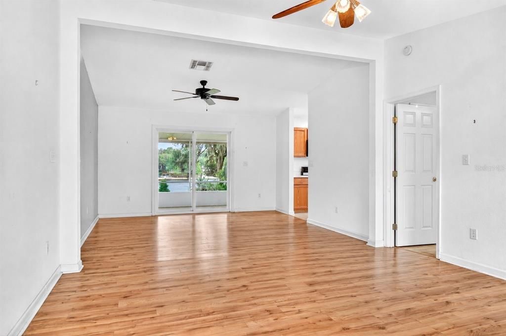 For Sale: $410,500 (3 beds, 2 baths, 1456 Square Feet)