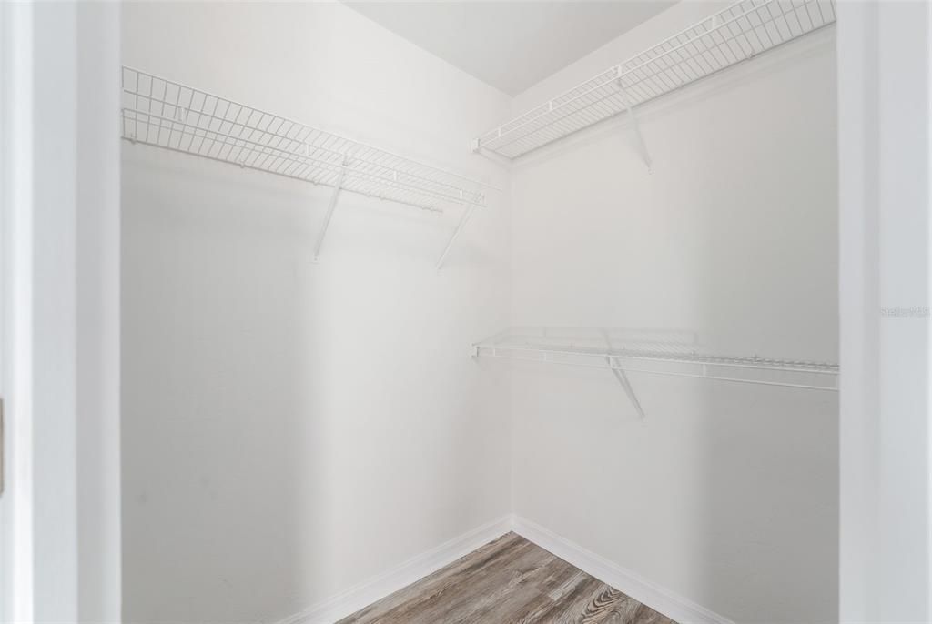 En Venta: $300,000 (3 camas, 2 baños, 1621 Pies cuadrados)