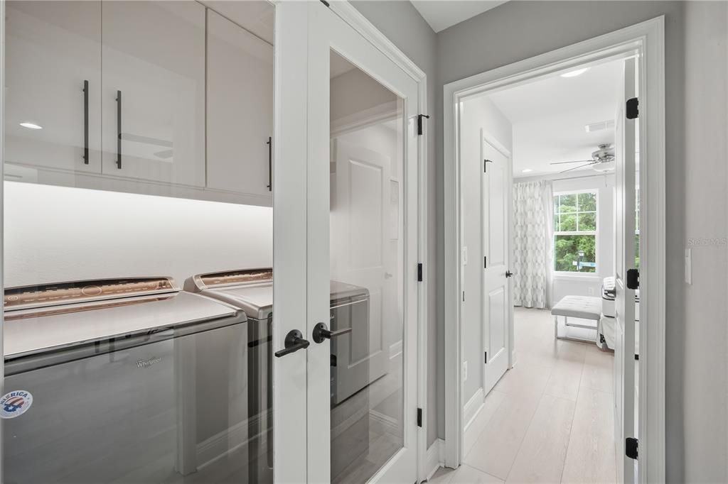 For Sale: $415,000 (3 beds, 2 baths, 1888 Square Feet)