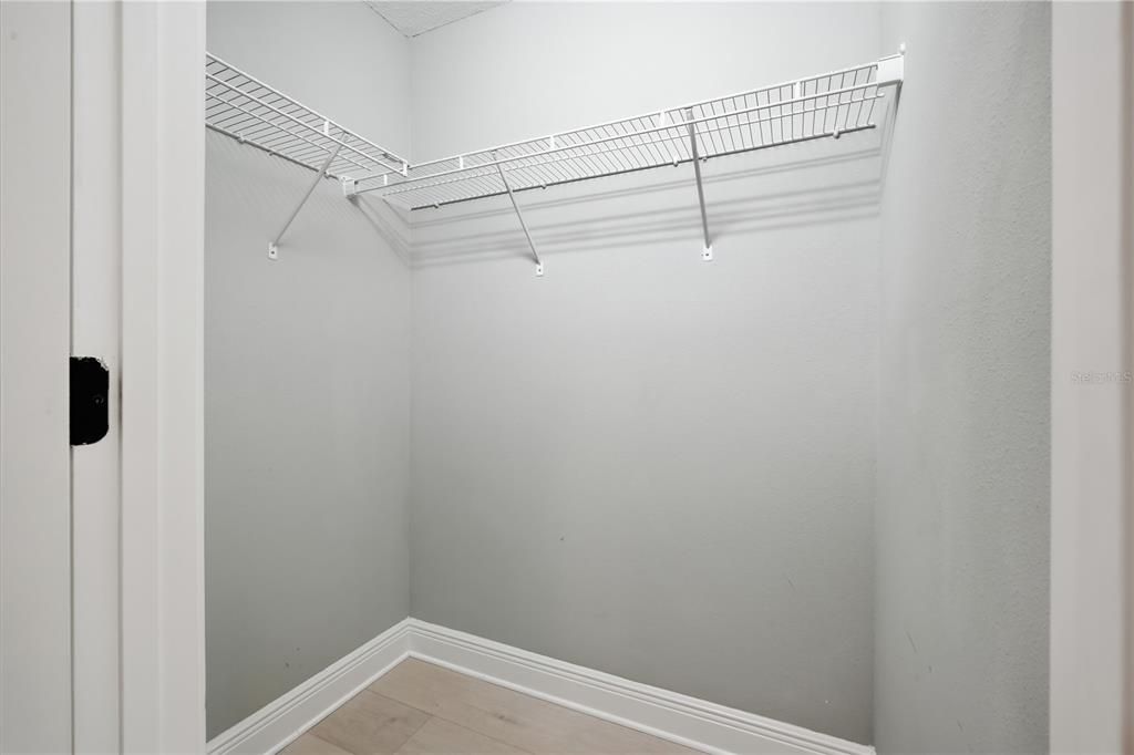 For Sale: $415,000 (3 beds, 2 baths, 1888 Square Feet)