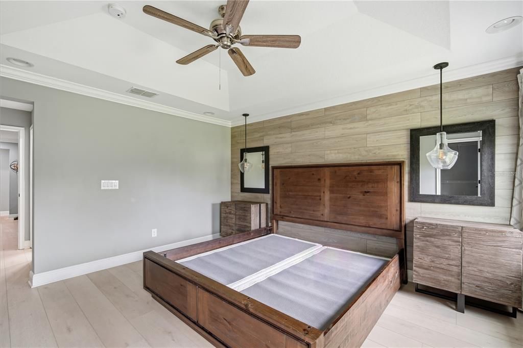 For Sale: $415,000 (3 beds, 2 baths, 1888 Square Feet)