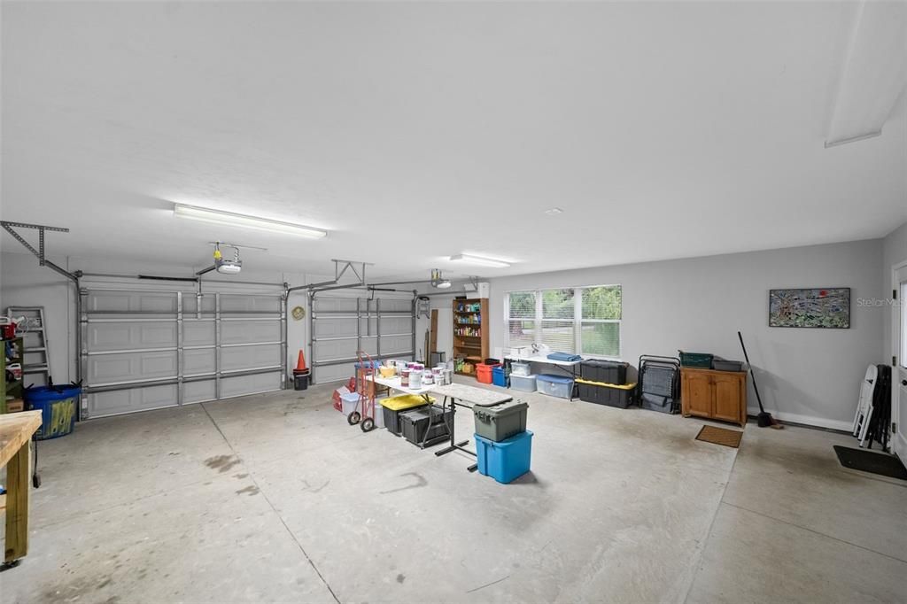 На продажу: $699,000 (2 спален, 2 ванн, 2103 Квадратных фут)