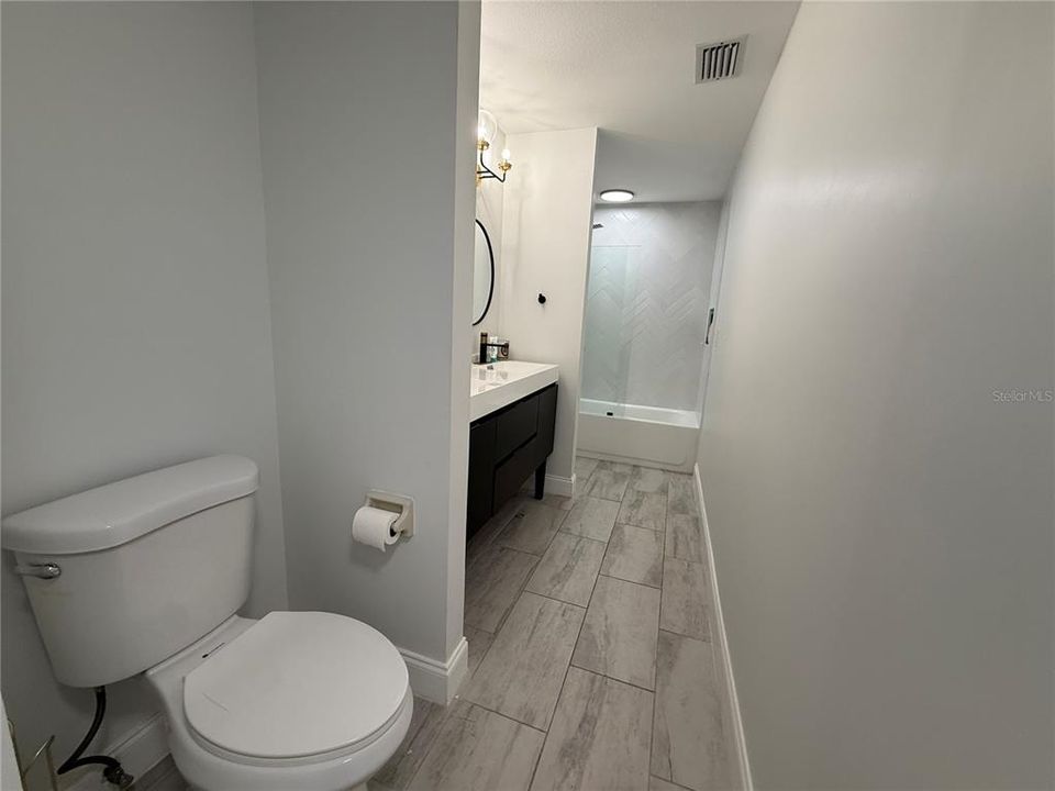 En Venta: $699,000 (4 camas, 2 baños, 2368 Pies cuadrados)