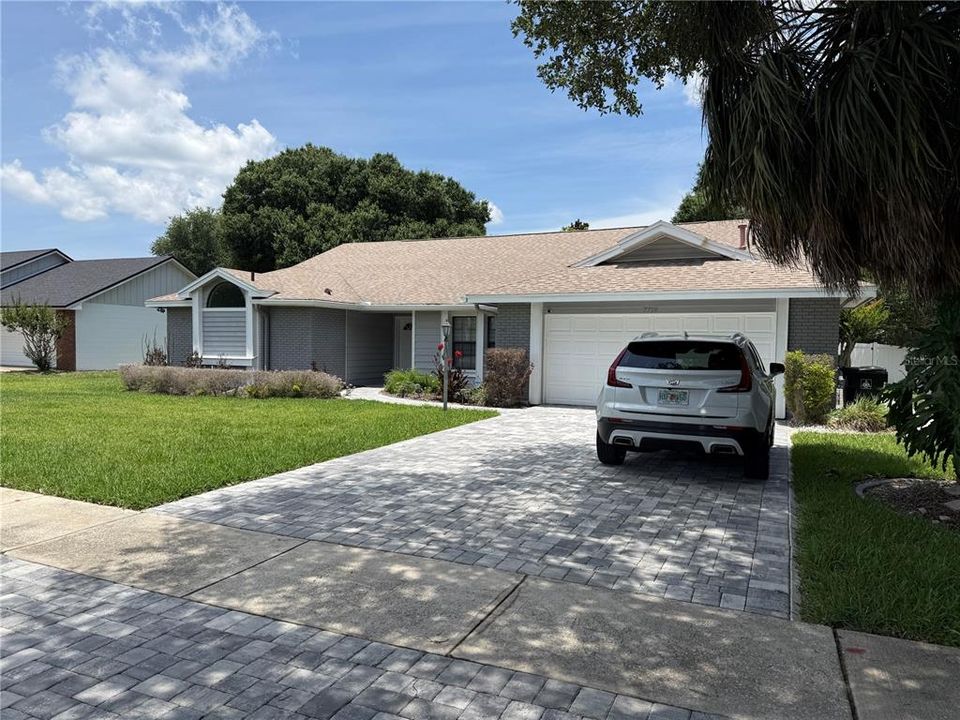 En Venta: $699,000 (4 camas, 2 baños, 2368 Pies cuadrados)