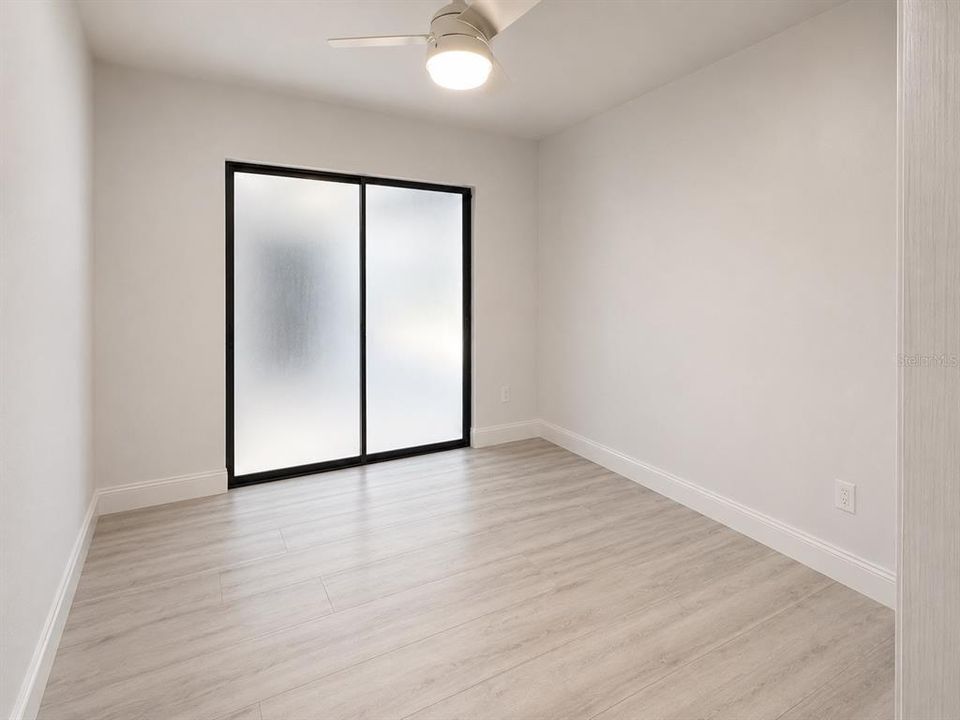 En Venta: $699,000 (4 camas, 2 baños, 2368 Pies cuadrados)