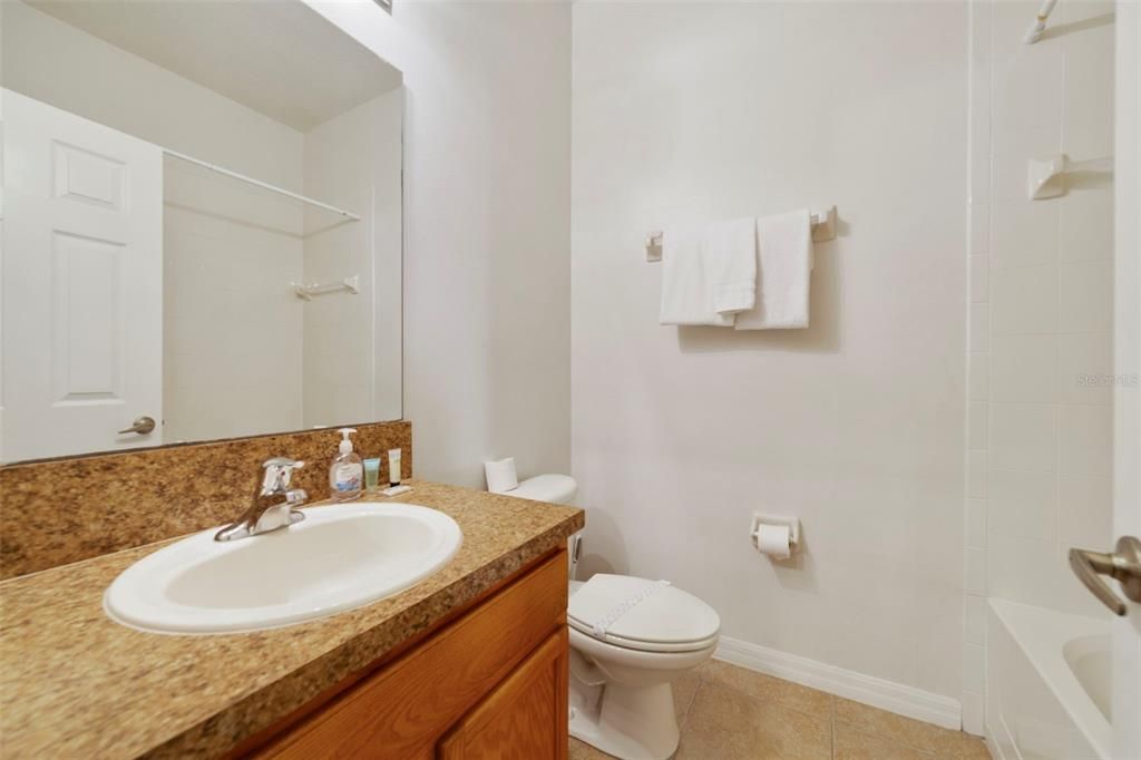 For Sale: $320,000 (3 beds, 2 baths, 1776 Square Feet)