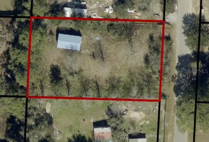 На продажу: $79,900 (0.47 acres)