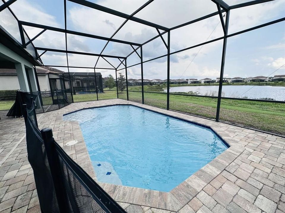 На продажу: $394,900 (4 спален, 4 ванн, 2537 Квадратных фут)