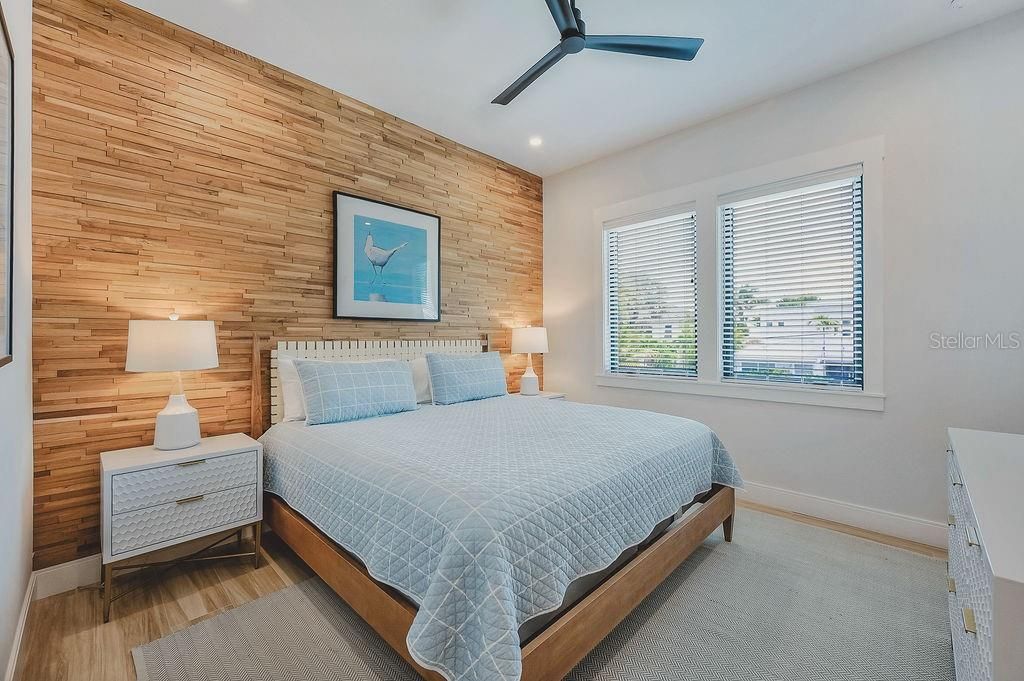 For Sale: $3,495,000 (4 beds, 4 baths, 2707 Square Feet)