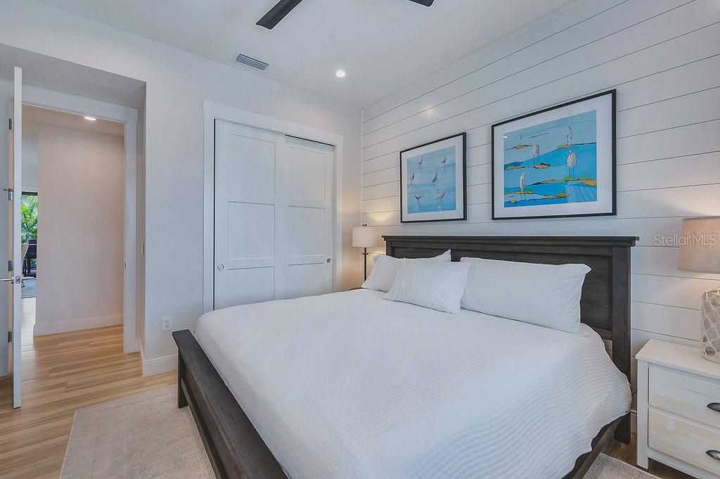 For Sale: $3,495,000 (4 beds, 4 baths, 2707 Square Feet)