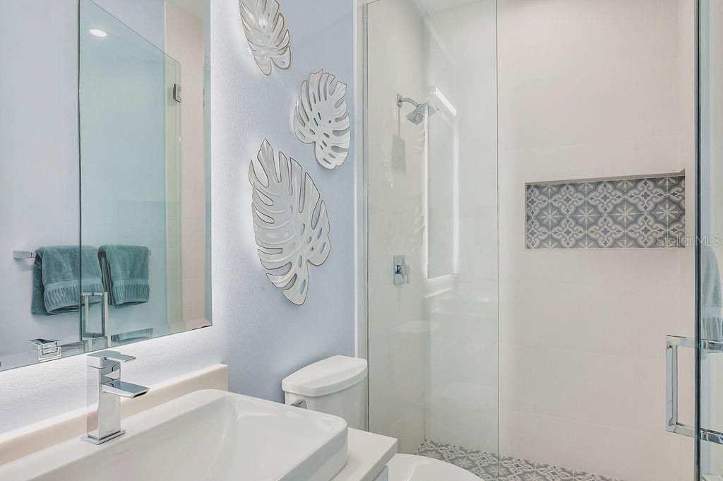 For Sale: $3,495,000 (4 beds, 4 baths, 2707 Square Feet)