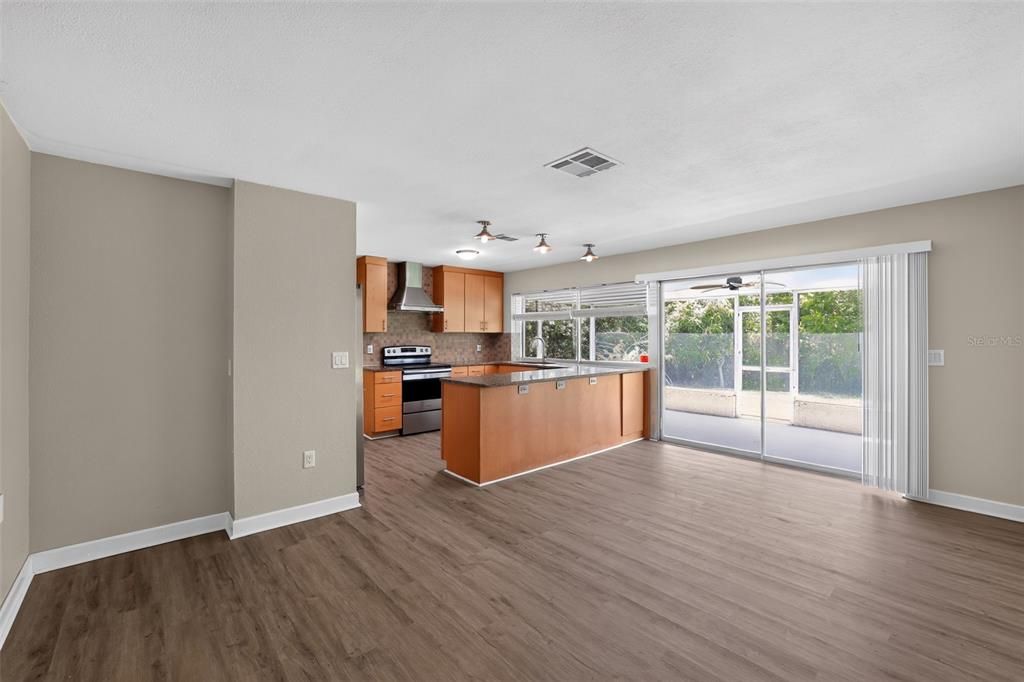 For Sale: $439,900 (3 beds, 2 baths, 1680 Square Feet)