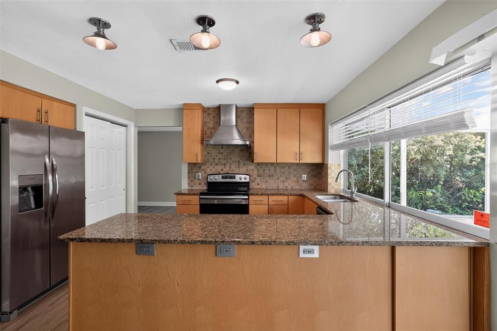 For Sale: $439,900 (3 beds, 2 baths, 1680 Square Feet)