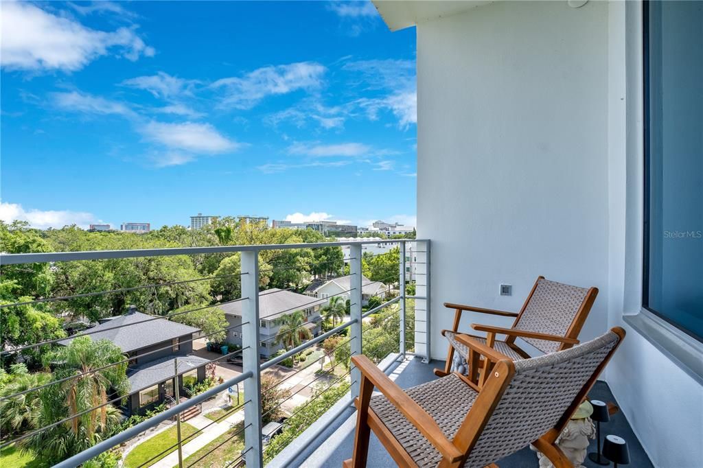 For Rent: $3,900 (2 beds, 2 baths, 1268 Square Feet)