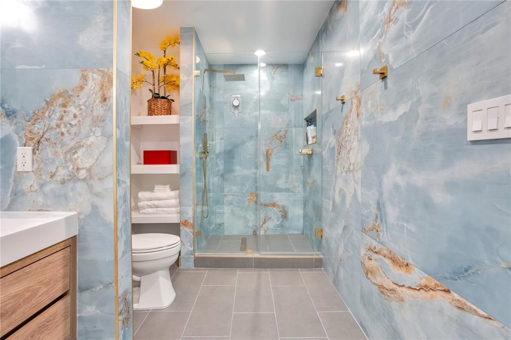 For Rent: $3,900 (2 beds, 2 baths, 1268 Square Feet)
