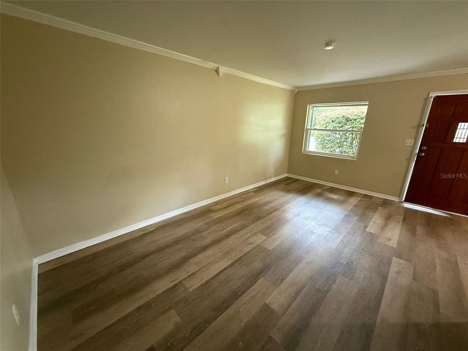 В аренду: $2,000 (3 спален, 2 ванн, 1796 Квадратных фут)