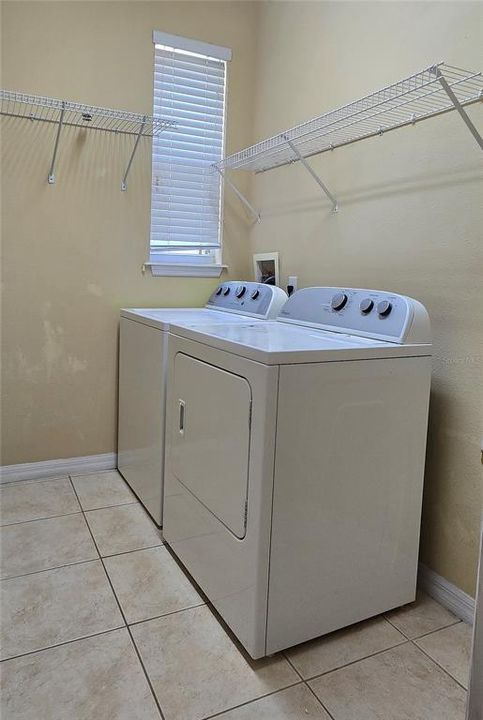 For Rent: $2,195 (3 beds, 2 baths, 1624 Square Feet)