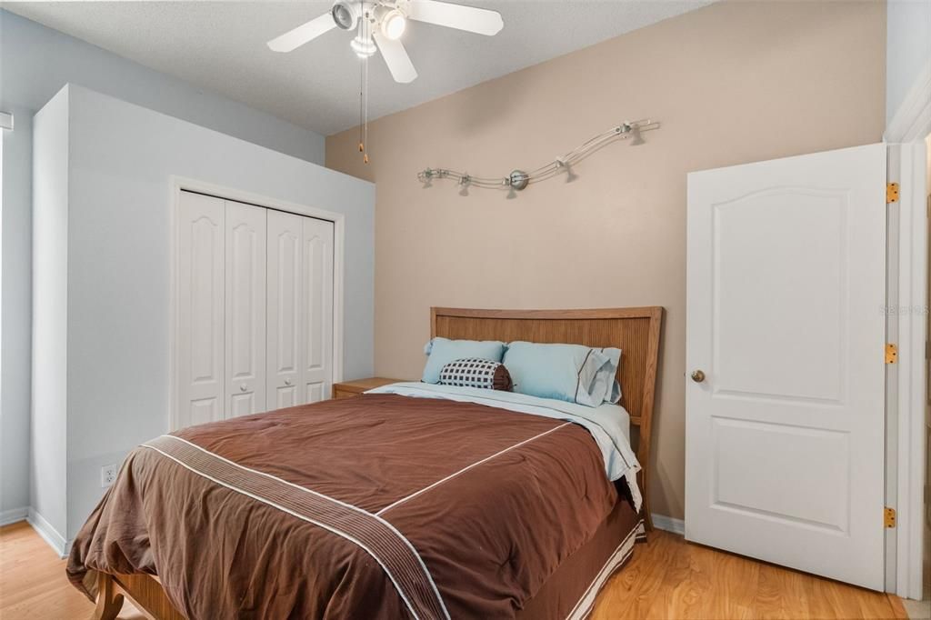 For Sale: $499,900 (3 beds, 3 baths, 2222 Square Feet)