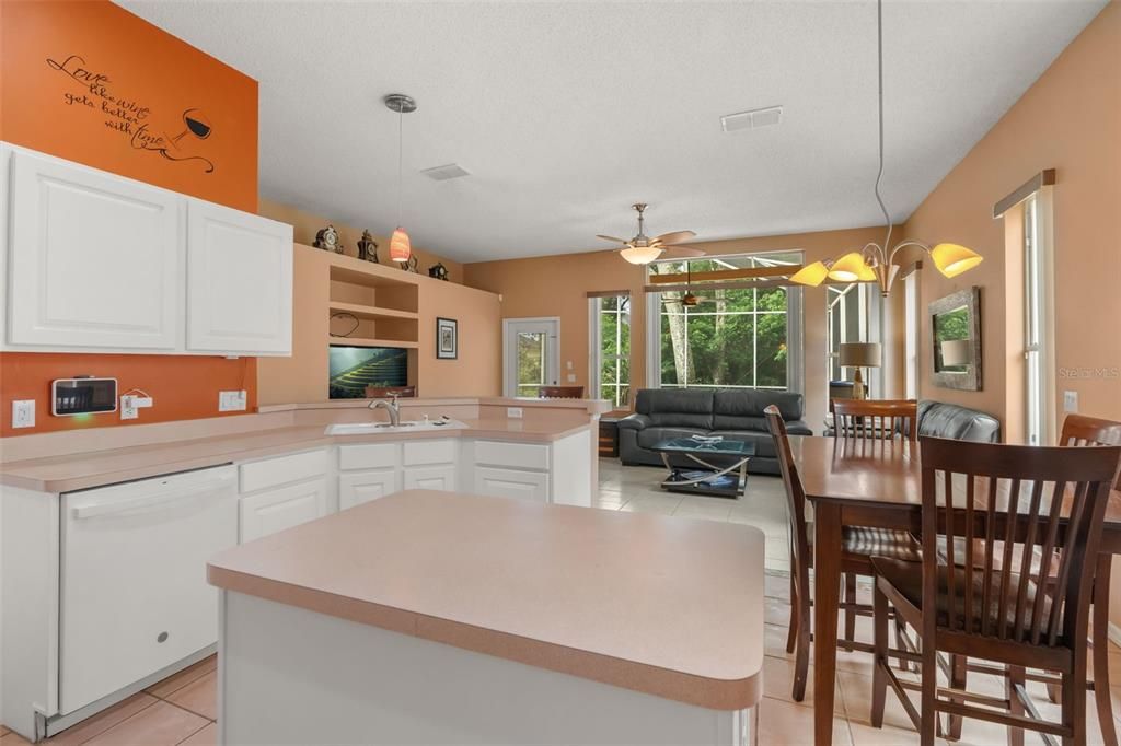 For Sale: $499,900 (3 beds, 3 baths, 2222 Square Feet)