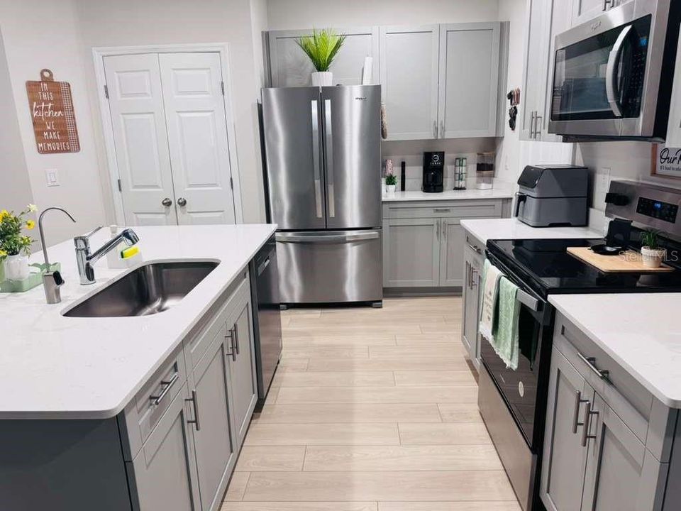В аренду: $1,950 (3 спален, 2 ванн, 1542 Квадратных фут)