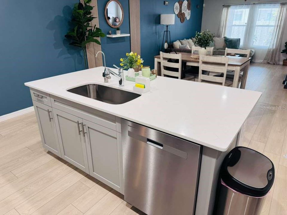 В аренду: $1,950 (3 спален, 2 ванн, 1542 Квадратных фут)