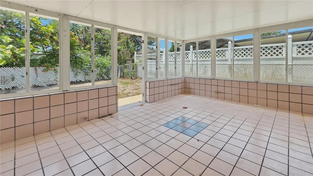 For Sale: $314,900 (3 beds, 2 baths, 1526 Square Feet)