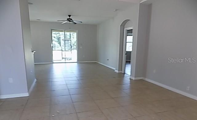 En Venta: $499,900 (3 camas, 2 baños, 1896 Pies cuadrados)