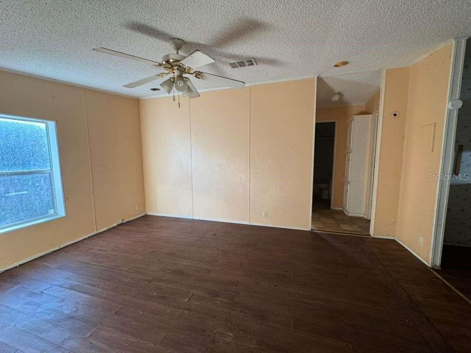 En Venta: $60,000 (3 camas, 2 baños, 1512 Pies cuadrados)