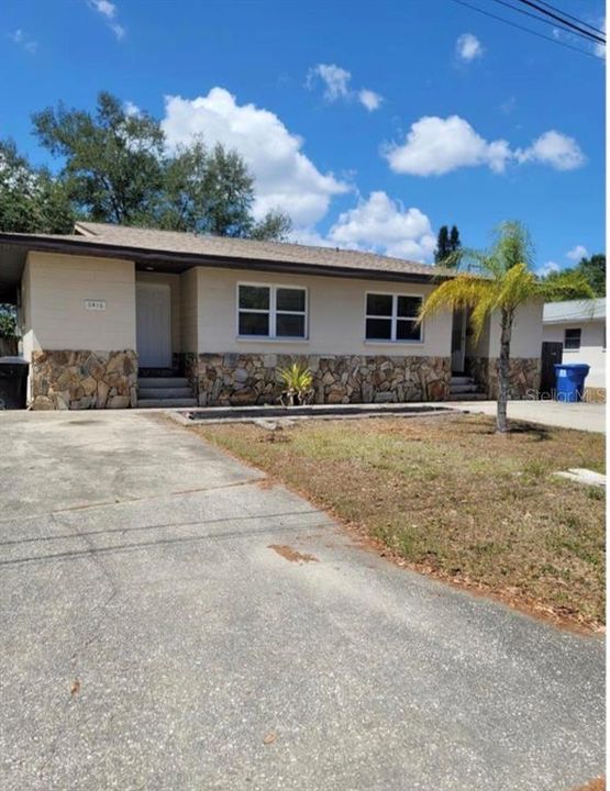 For Rent: $2,000 (2 beds, 2 baths, 1015 Square Feet)