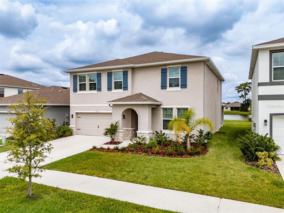 For Sale: $489,900 (5 beds, 3 baths, 2964 Square Feet)