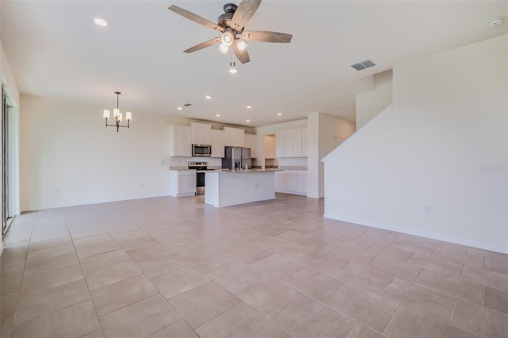 For Sale: $489,900 (5 beds, 3 baths, 2964 Square Feet)