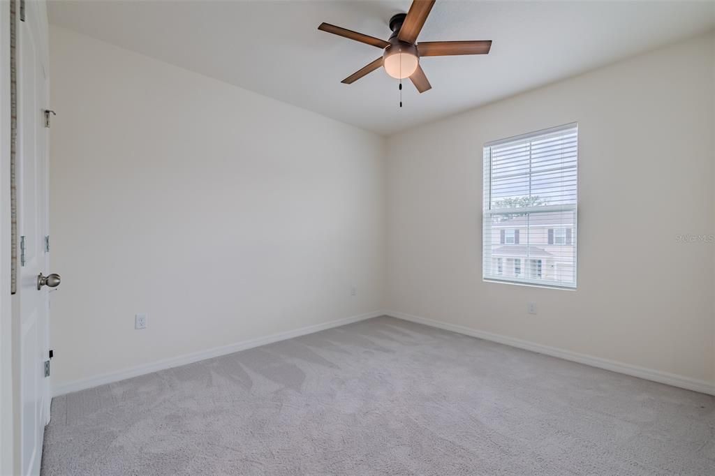 For Sale: $489,900 (5 beds, 3 baths, 2964 Square Feet)