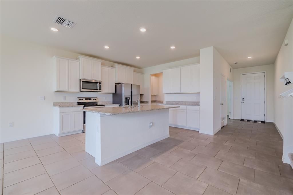 For Sale: $489,900 (5 beds, 3 baths, 2964 Square Feet)