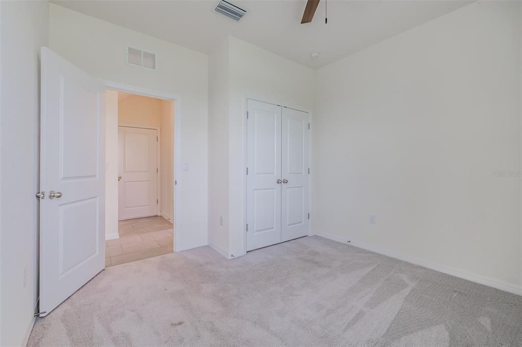 For Sale: $489,900 (5 beds, 3 baths, 2964 Square Feet)