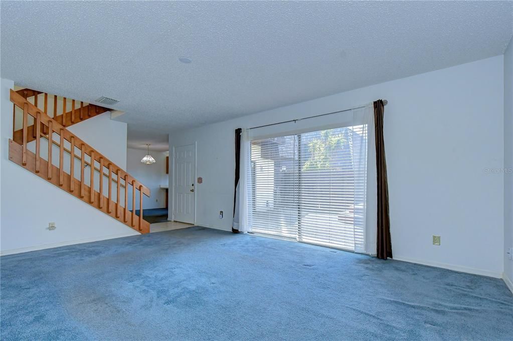 На продажу: $199,900 (2 спален, 2 ванн, 1312 Квадратных фут)