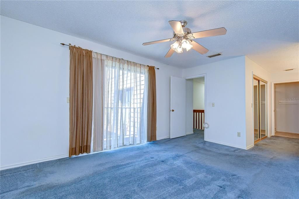 На продажу: $199,900 (2 спален, 2 ванн, 1312 Квадратных фут)