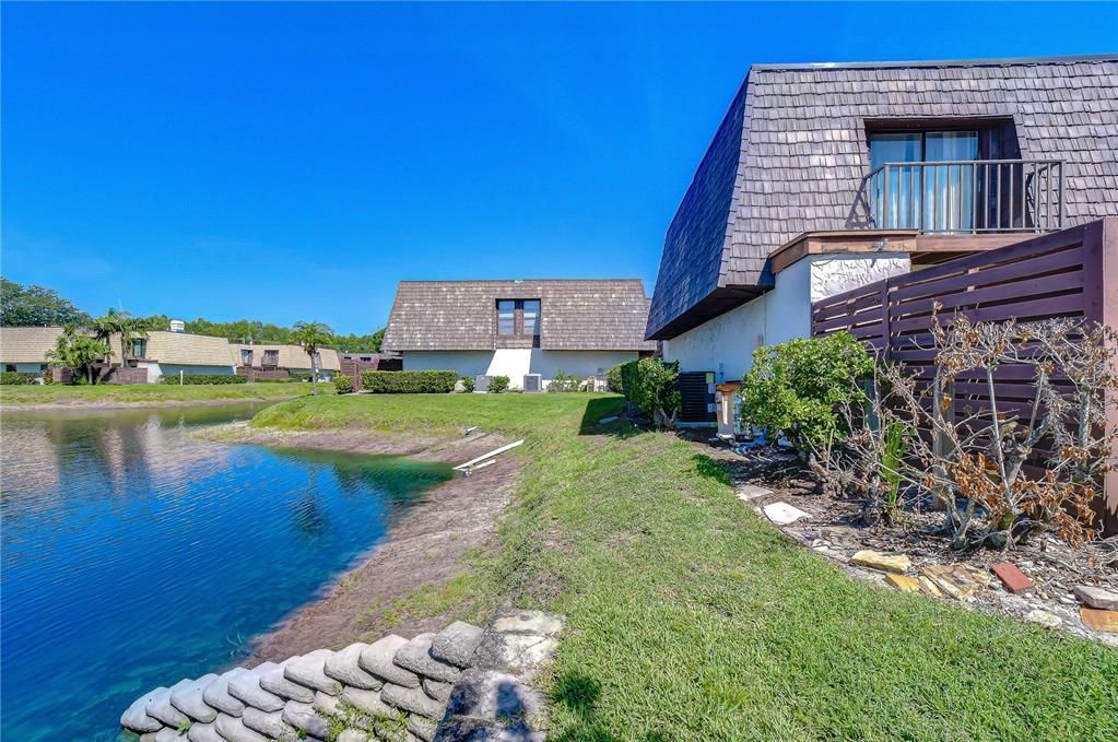 На продажу: $199,900 (2 спален, 2 ванн, 1312 Квадратных фут)