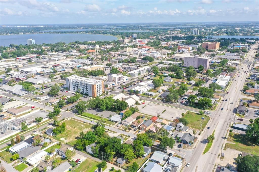 For Rent: $1,600 (2 beds, 1 baths, 920 Square Feet)