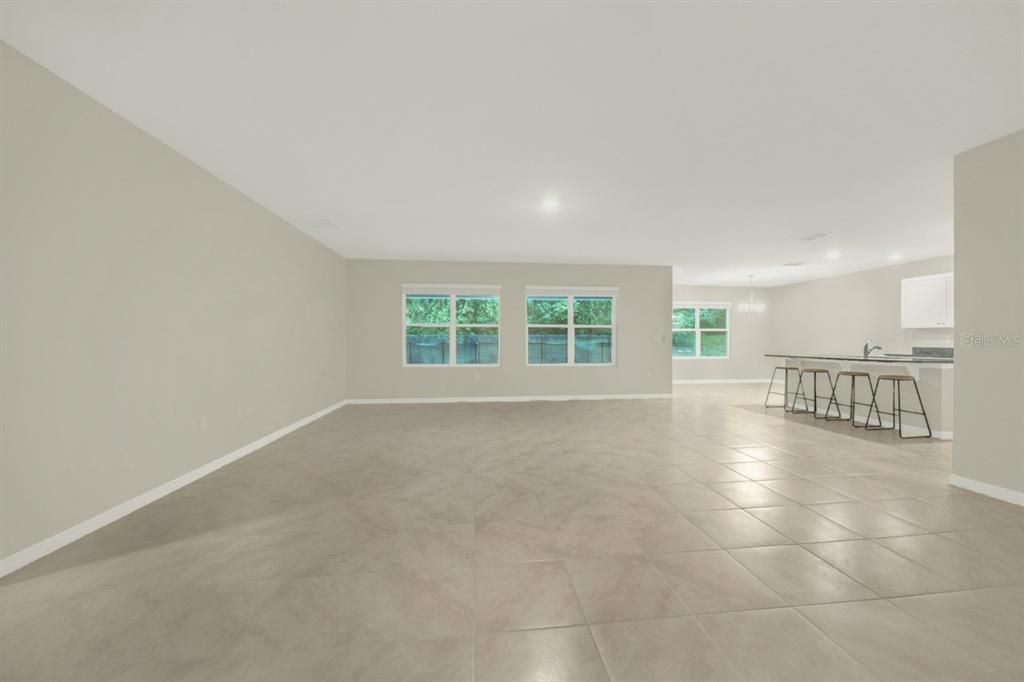 En Venta: $489,900 (3 camas, 2 baños, 2319 Pies cuadrados)