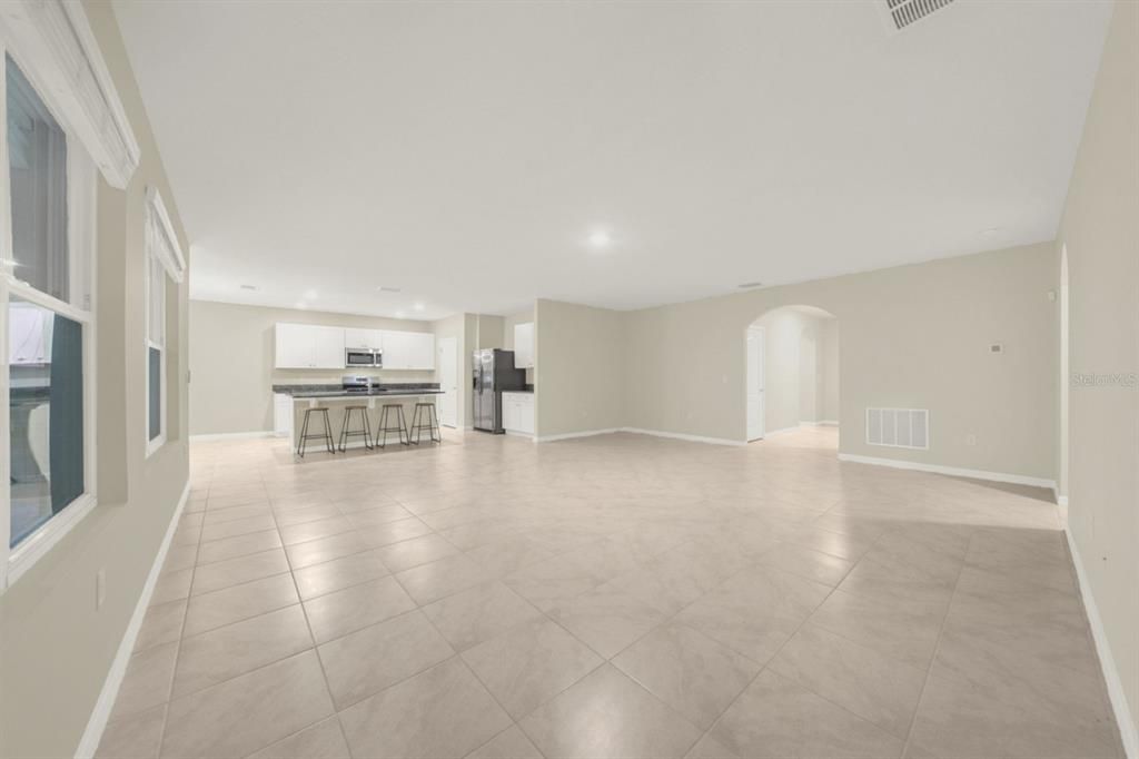 En Venta: $489,900 (3 camas, 2 baños, 2319 Pies cuadrados)