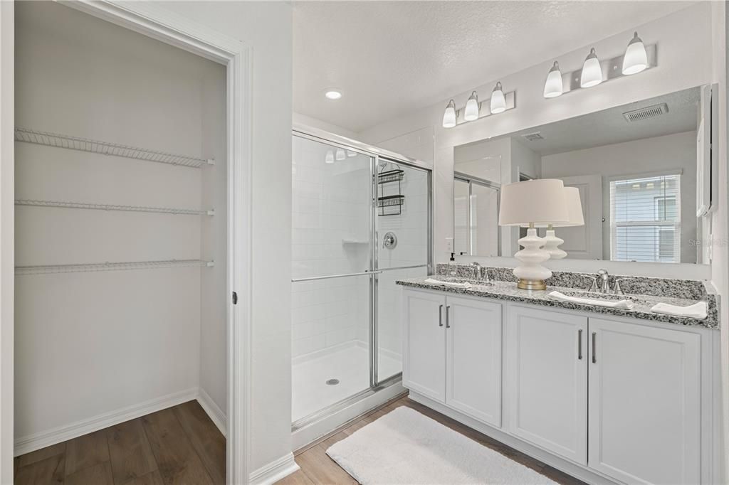 En Venta: $389,000 (3 camas, 2 baños, 1666 Pies cuadrados)