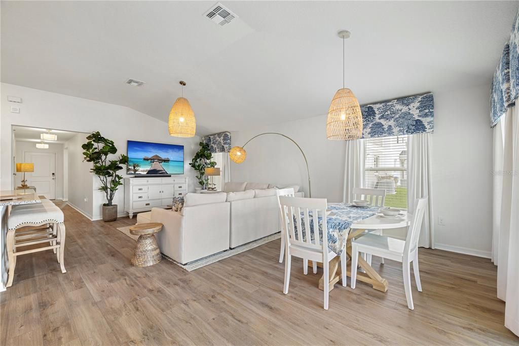 En Venta: $389,000 (3 camas, 2 baños, 1666 Pies cuadrados)