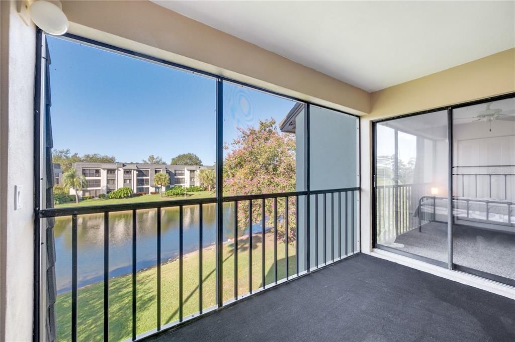 For Sale: $327,900 (2 beds, 2 baths, 1238 Square Feet)
