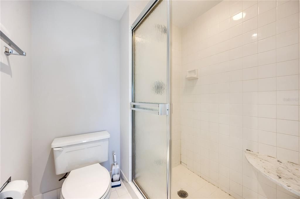 For Sale: $327,900 (2 beds, 2 baths, 1238 Square Feet)