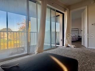 For Sale: $327,900 (2 beds, 2 baths, 1238 Square Feet)