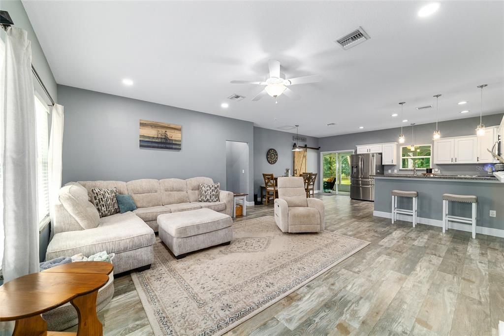 For Sale: $479,900 (3 beds, 2 baths, 1530 Square Feet)
